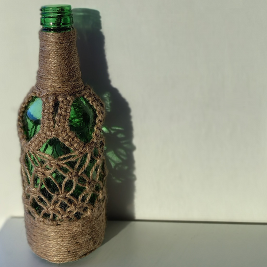 Knotted Bottle